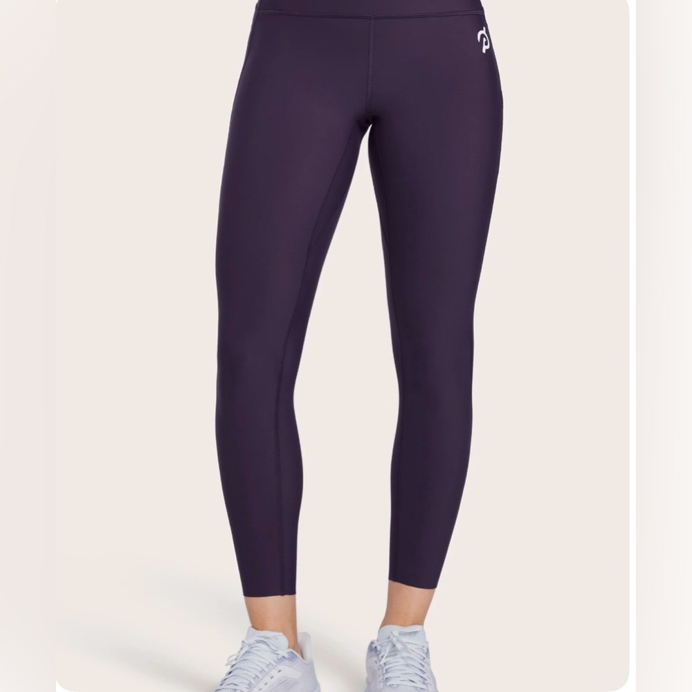 Cadent High Rise Pocket Legging. Deep purple. Small.